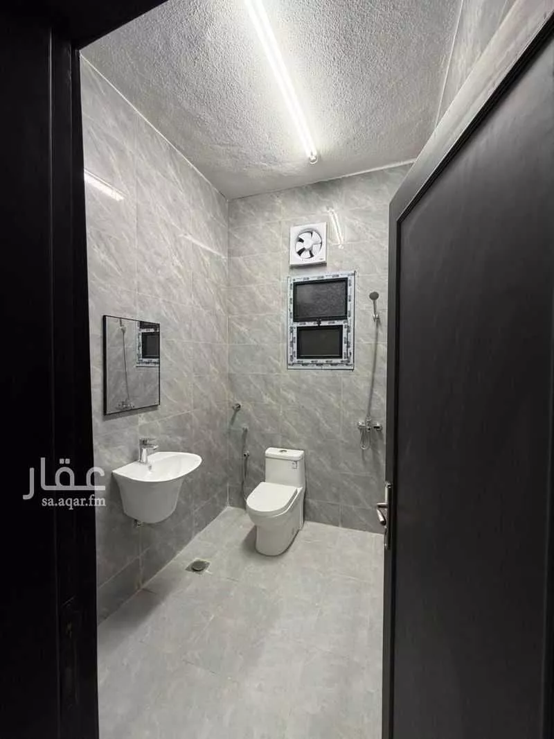 عمارة 200 م² في الخالدية 3