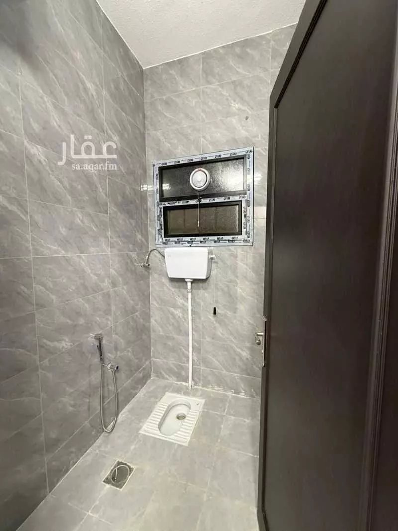 عمارة 200 م² في الخالدية 5
