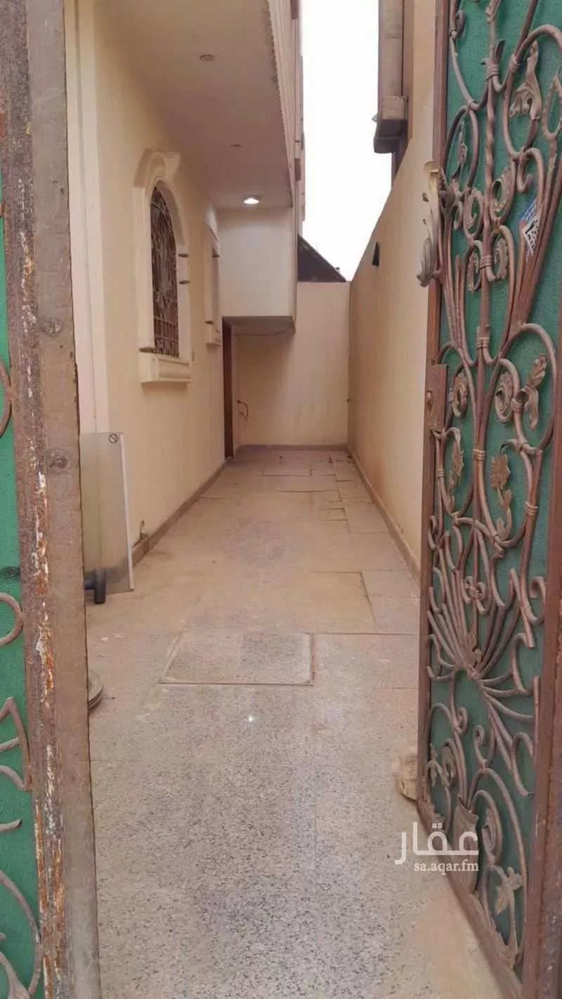 فيلا 15 غرف في لبن 2