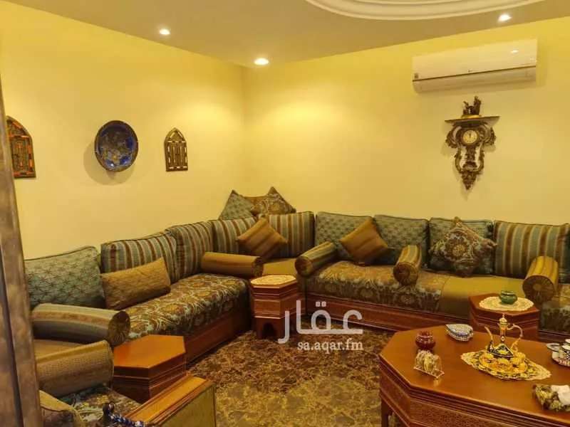 فيلا 9 غرف في الوادي 6