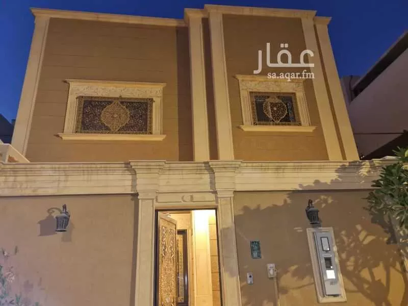 9 bedroom villa in Al Wadi 10