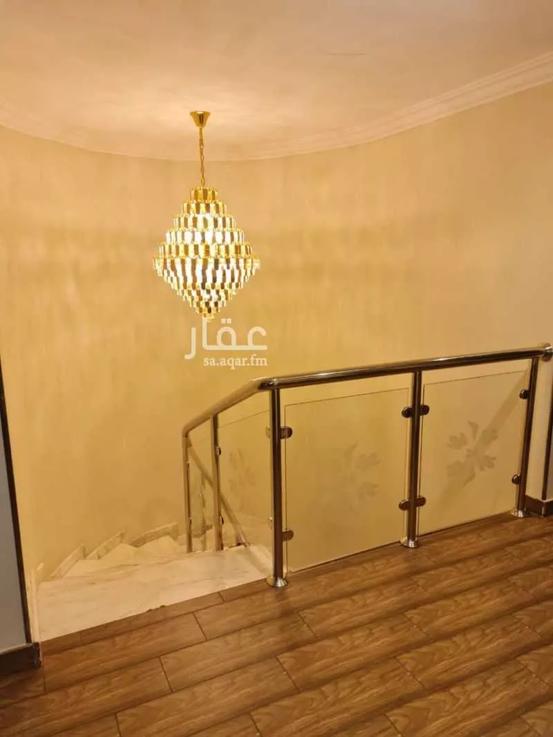فيلا 9 غرف في الوادي 2