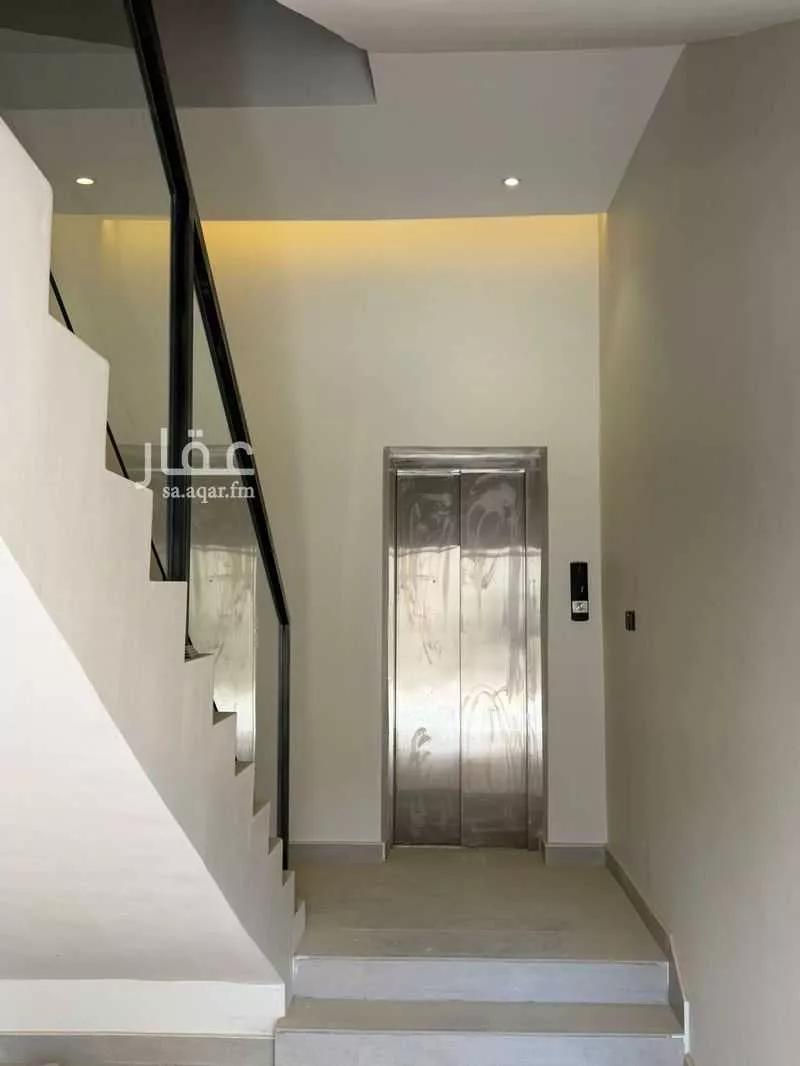 3 bedroom apartment in Al Janadriyah 6