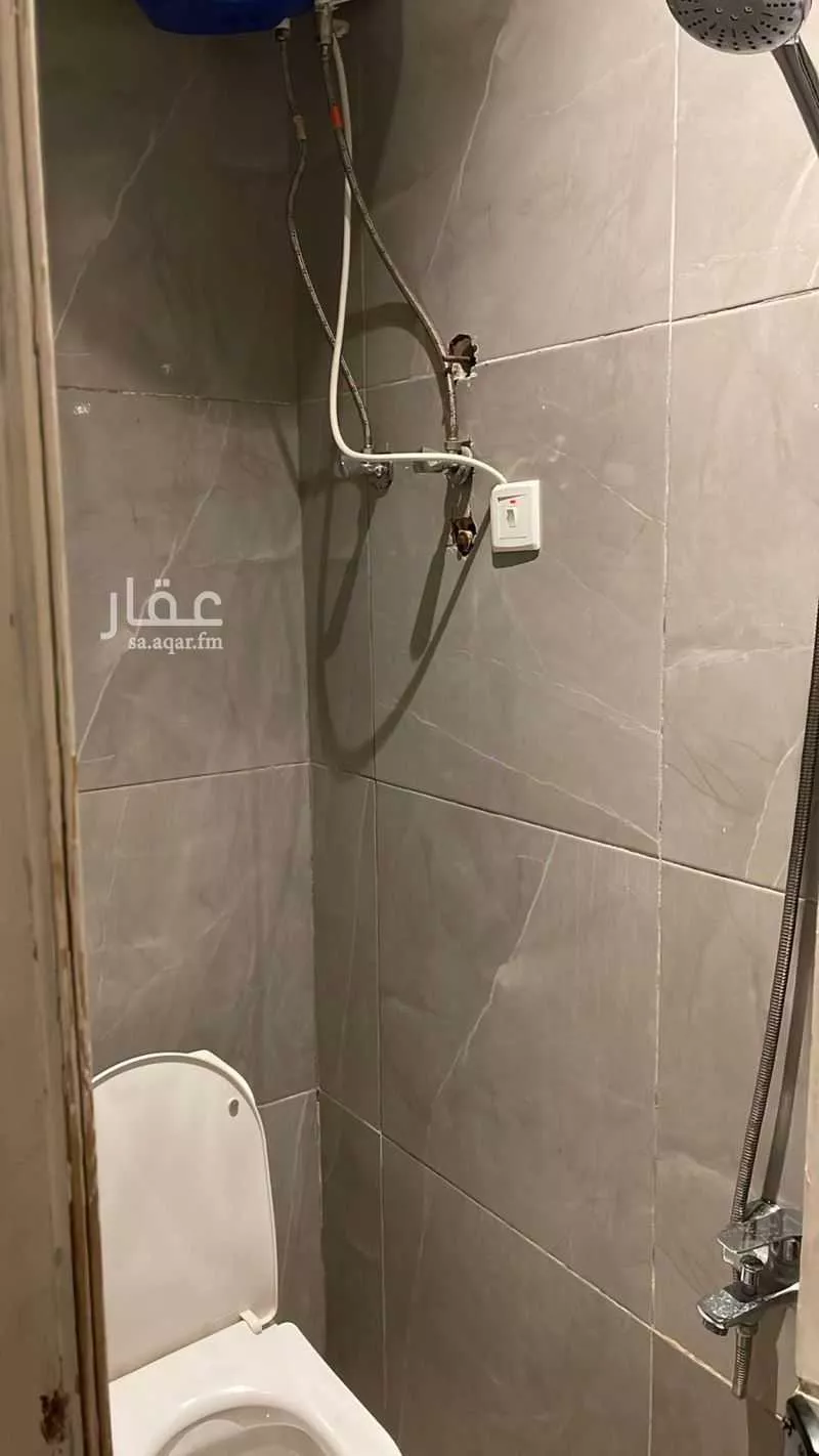 شقة 2 غرف في النزهة 6