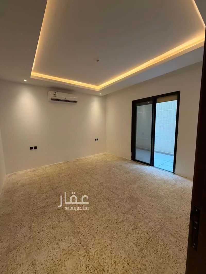 شقة 4 غرف في العارض 3