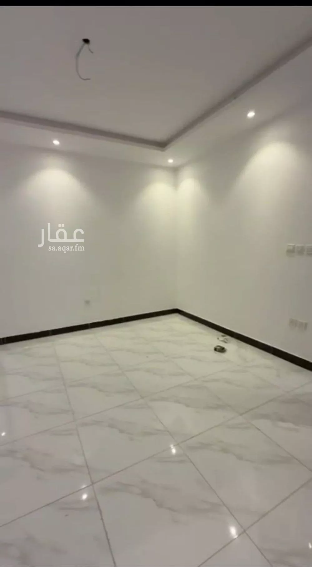 شقة 4 غرف في الواحة 4