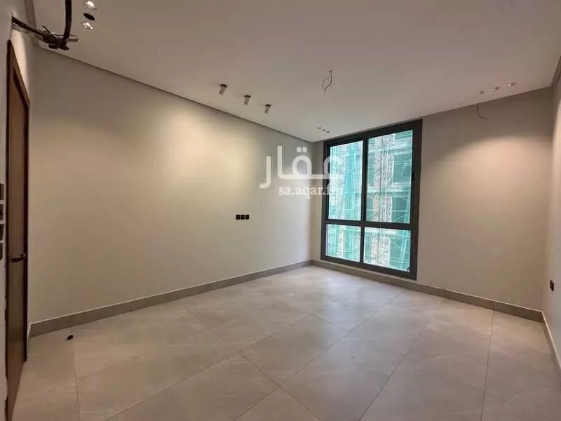 شقة 3 غرف في الروضة 8