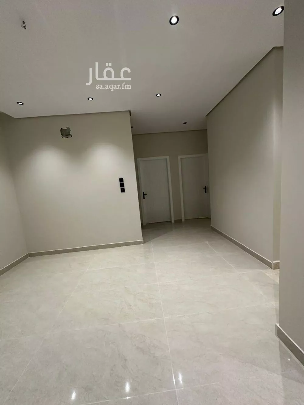 فيلا 8 غرف في طيبة 2