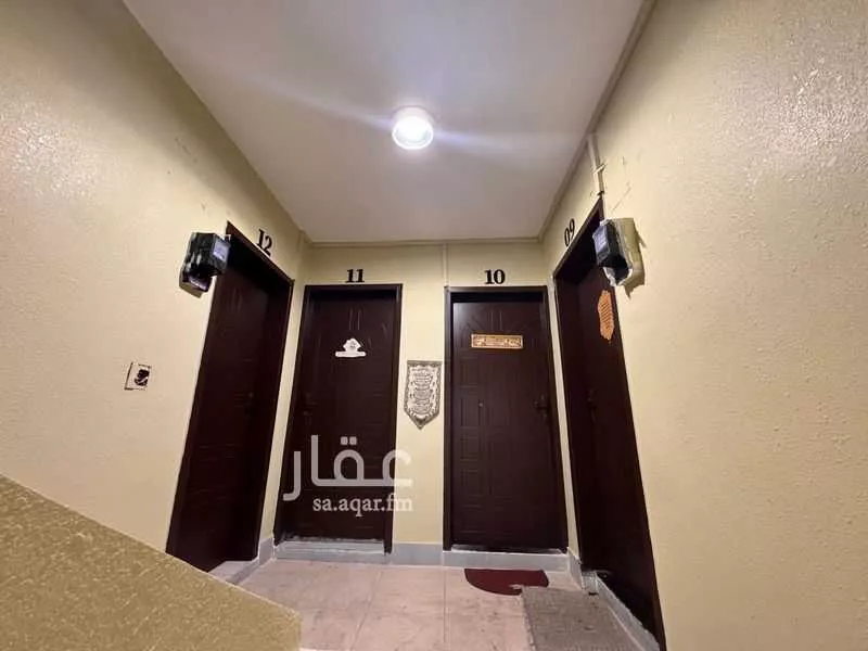 عمارة 607 م² في النخيل 13
