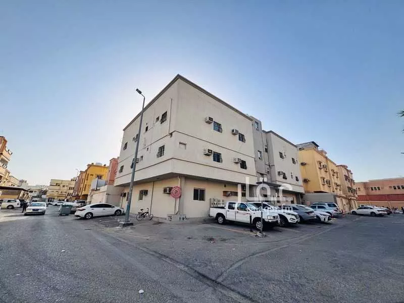 عمارة 607 م² في النخيل 3