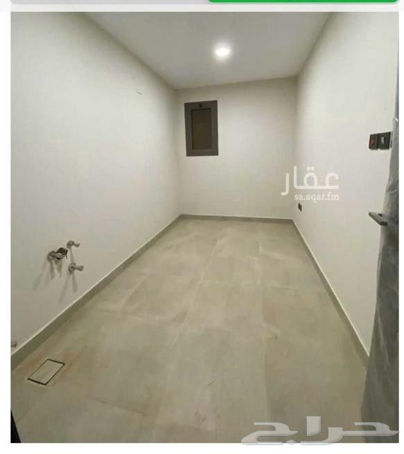فيلا 5 غرف في عكاظ 14