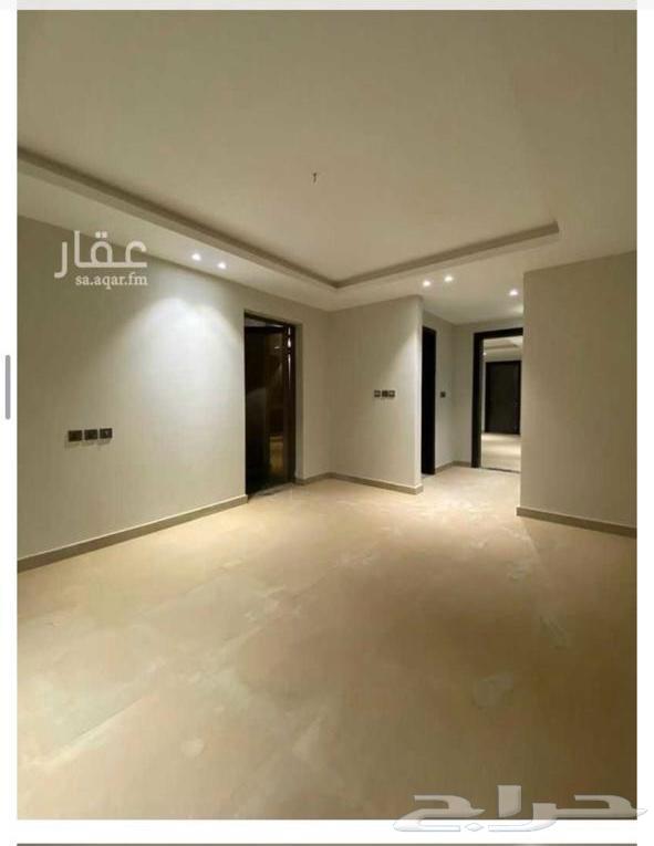فيلا 5 غرف في عكاظ 6