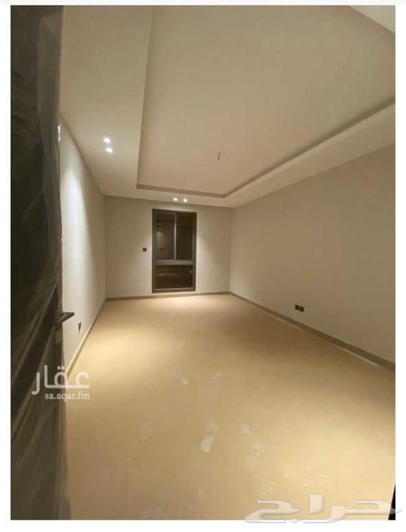 فيلا 5 غرف في عكاظ 3