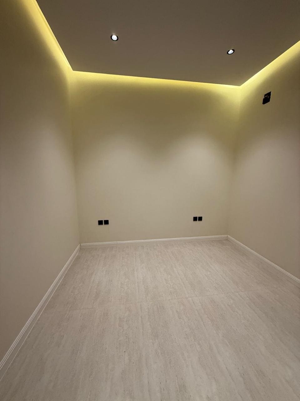 3 bedroom apartment in As Saadah 5