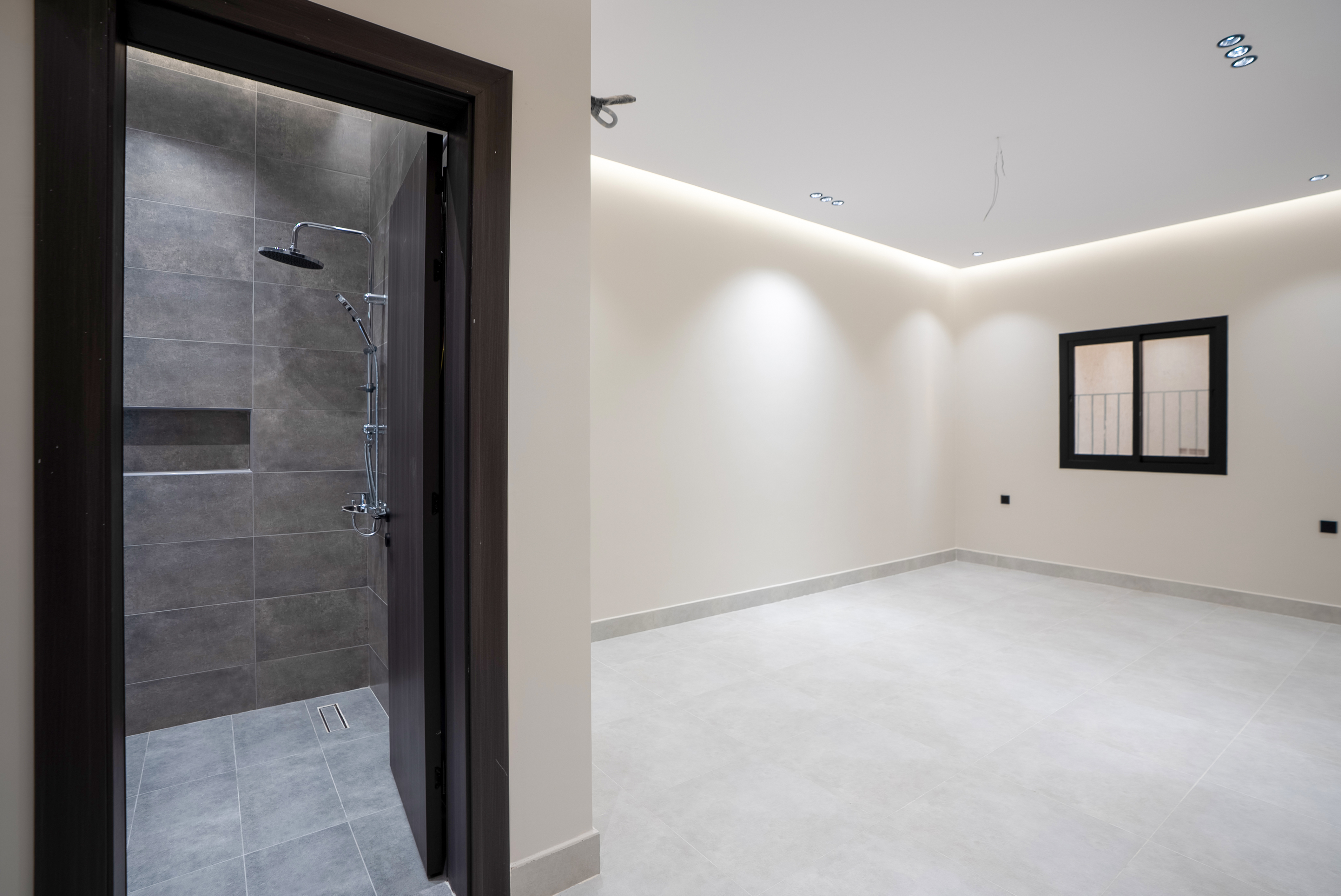 4 bedroom apartment in Al Rawdah 7