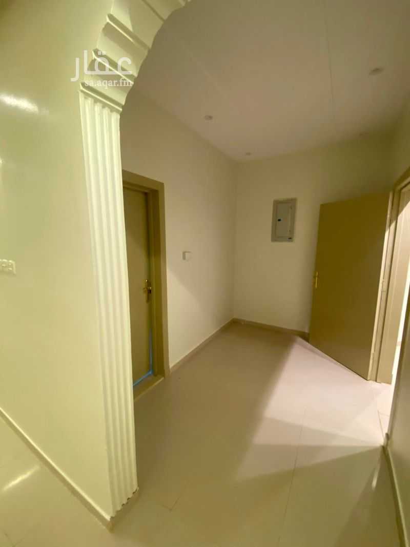 4 bedroom villa in Al Rimal, Riyadh 13