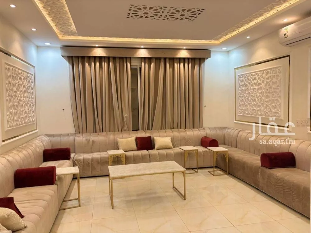 6 bedroom villa in Al Rimal 3