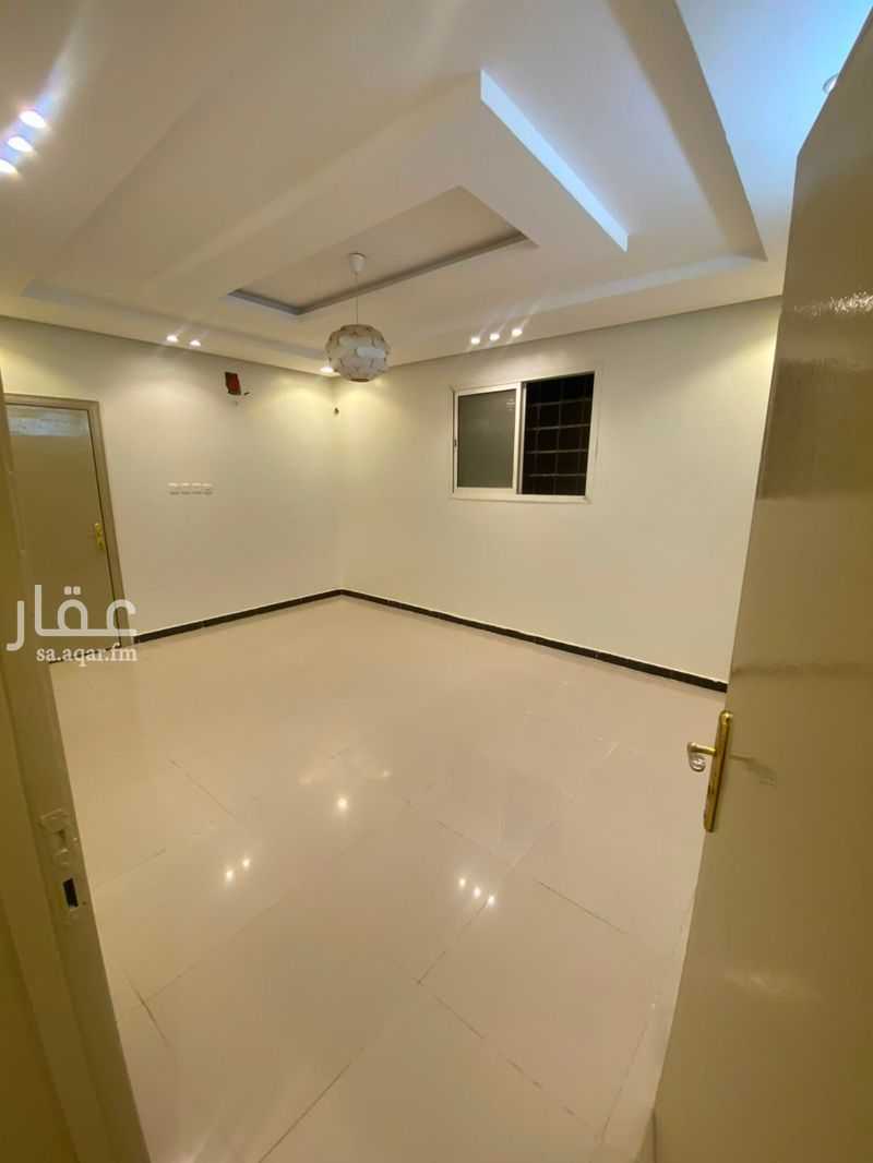 4 bedroom villa in Al Rimal, Riyadh 18