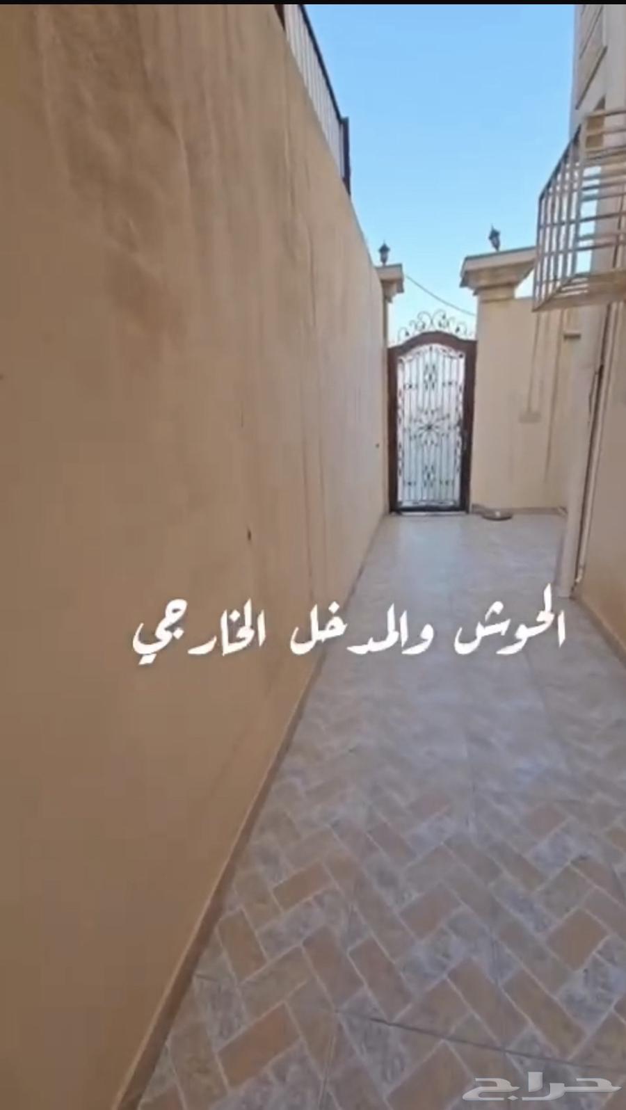 شقة 4 غرف في النور 10