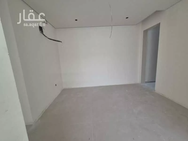 شقة 7 غرف في طيبة 5