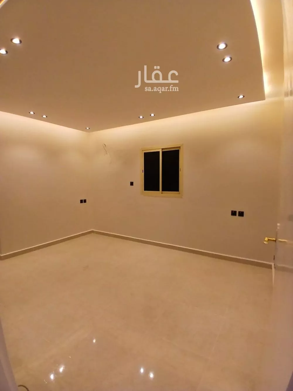 شقة 1 غرف في العارض 5