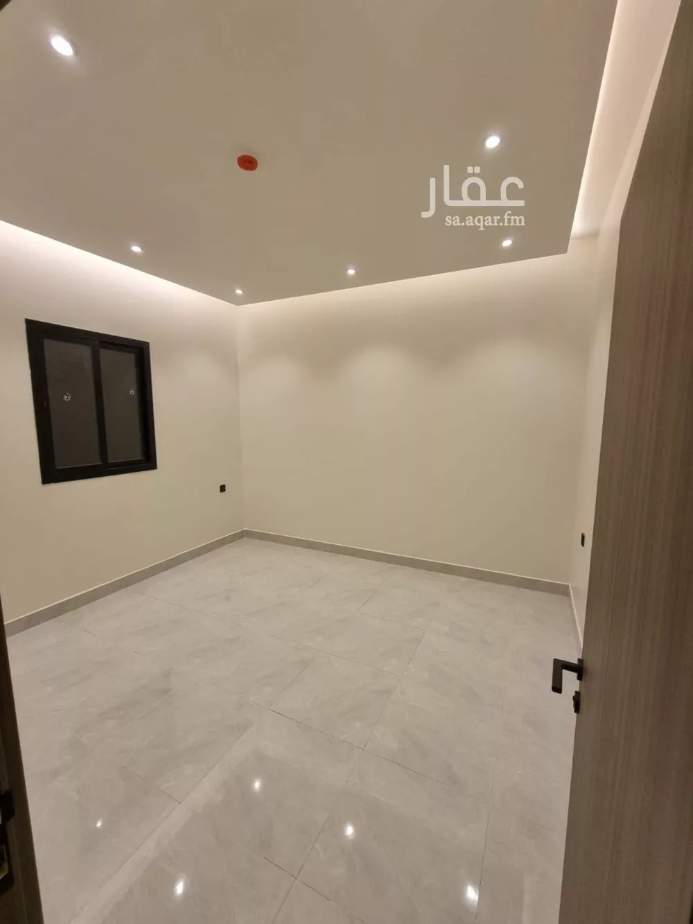 شقة 1 غرف في العارض 6