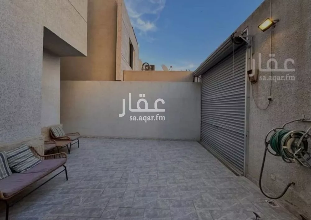 فيلا 4 غرف في الشرق 8