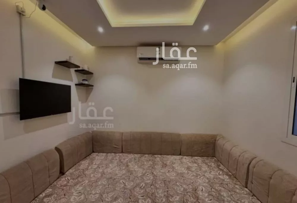 فيلا 4 غرف في الشرق 15