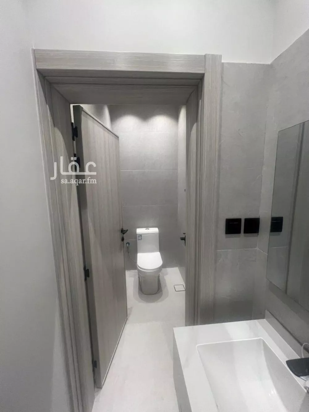 3 bedroom apartment in Al Malqa 16