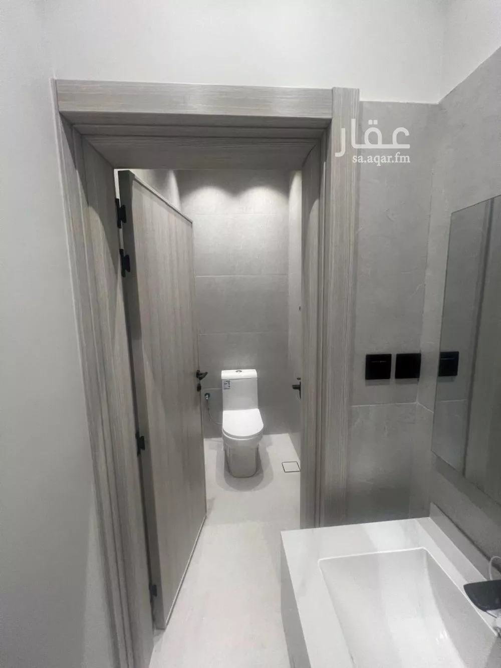 3 bedroom apartment in Al Malqa 6