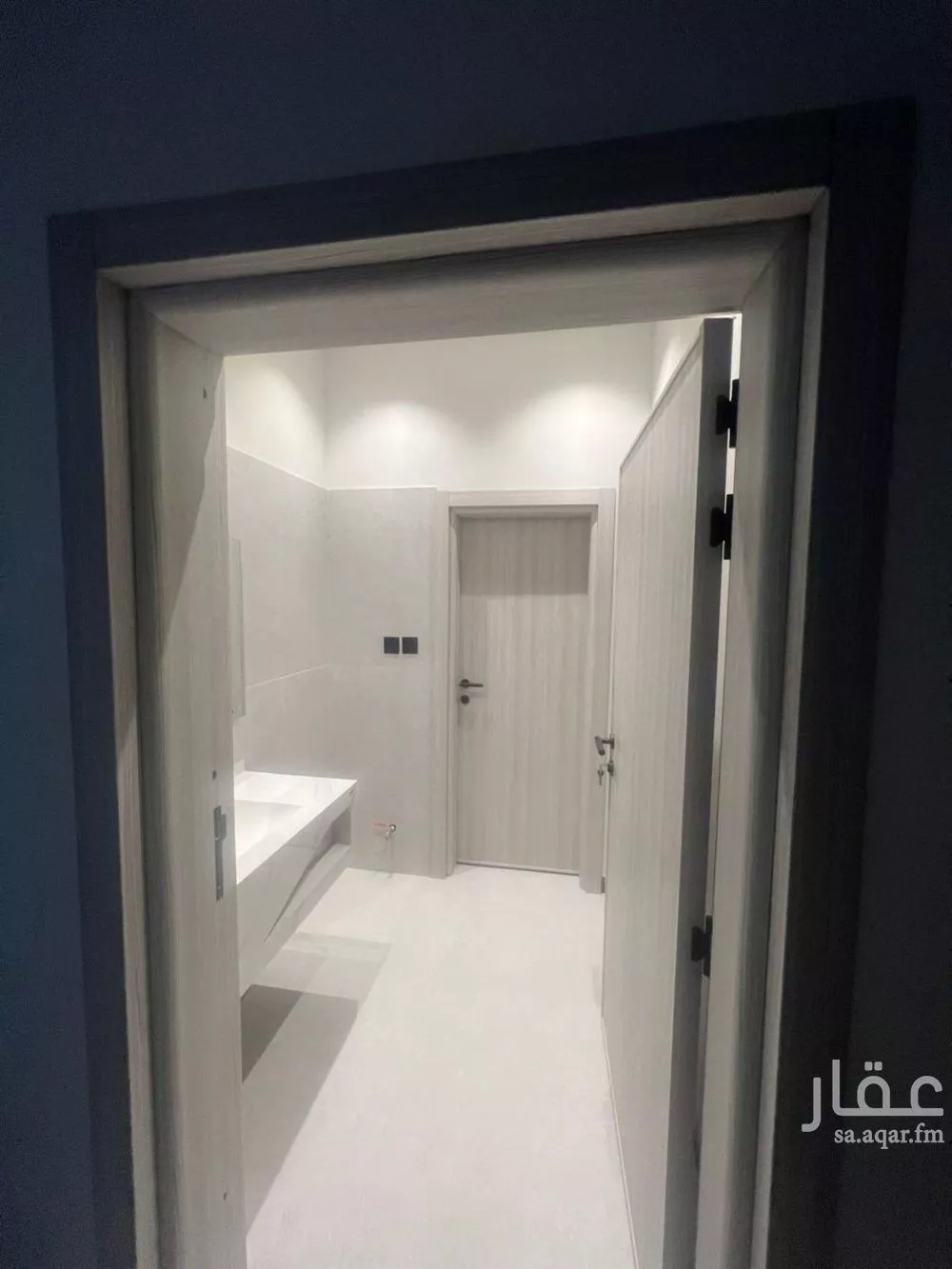 3 bedroom apartment in Al Malqa 7