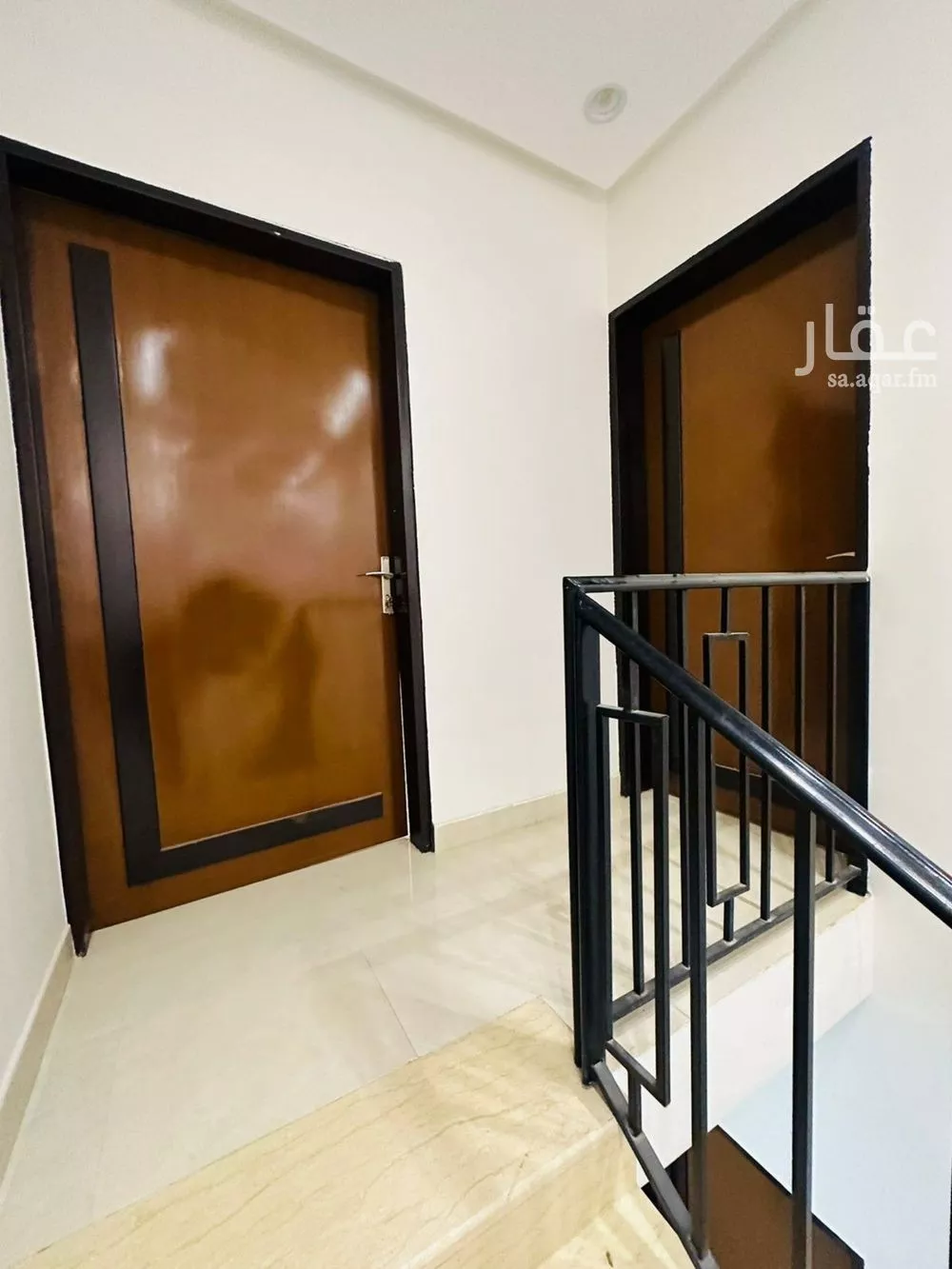 دور 2 غرف في العارض 8