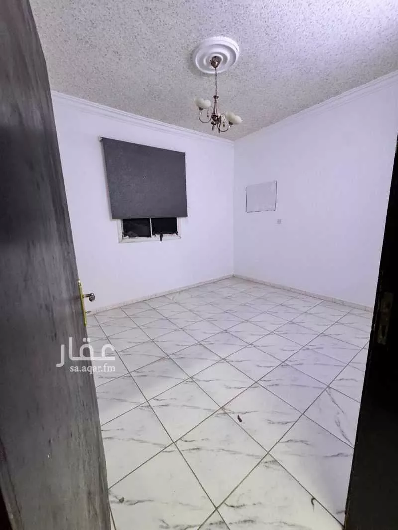 شقة 3 غرف في الرمال 2