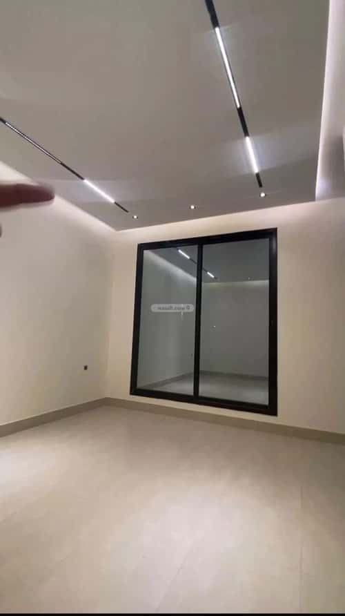 فيلا 5 غرف في عكاظ 8