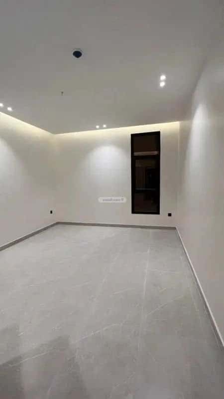 شقة 2 غرف في الحمرا 5