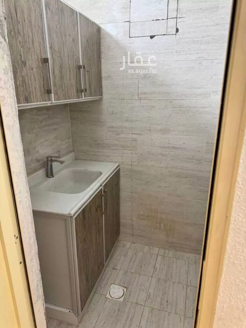 عمارة 241 م² في العدامة 8