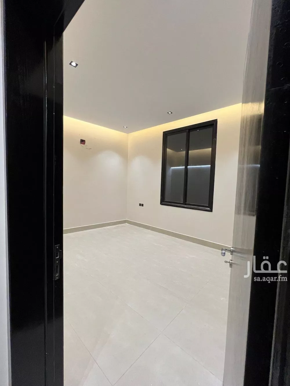 5 bedroom floor in Namar 6