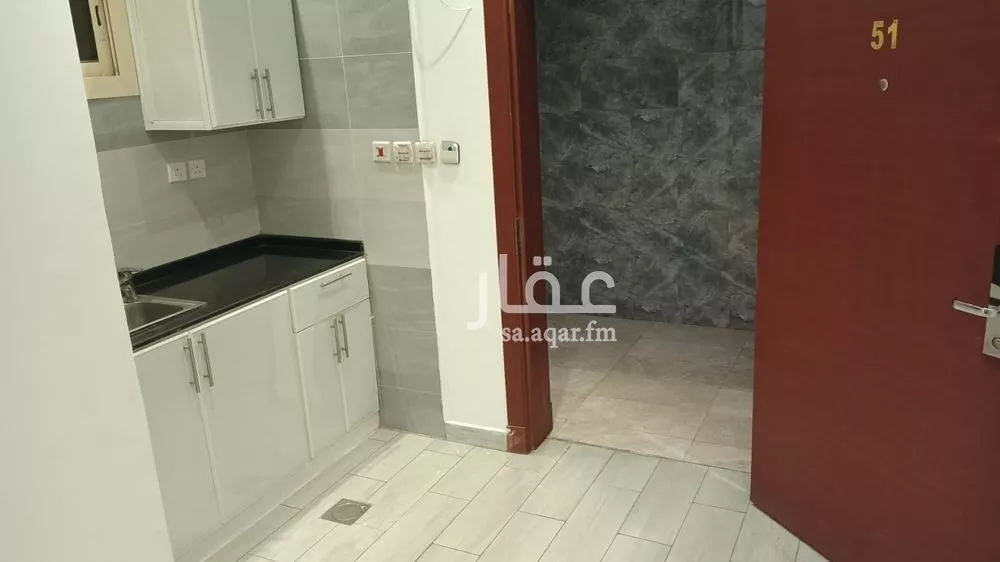 شقة 1 غرف في مريخ 8