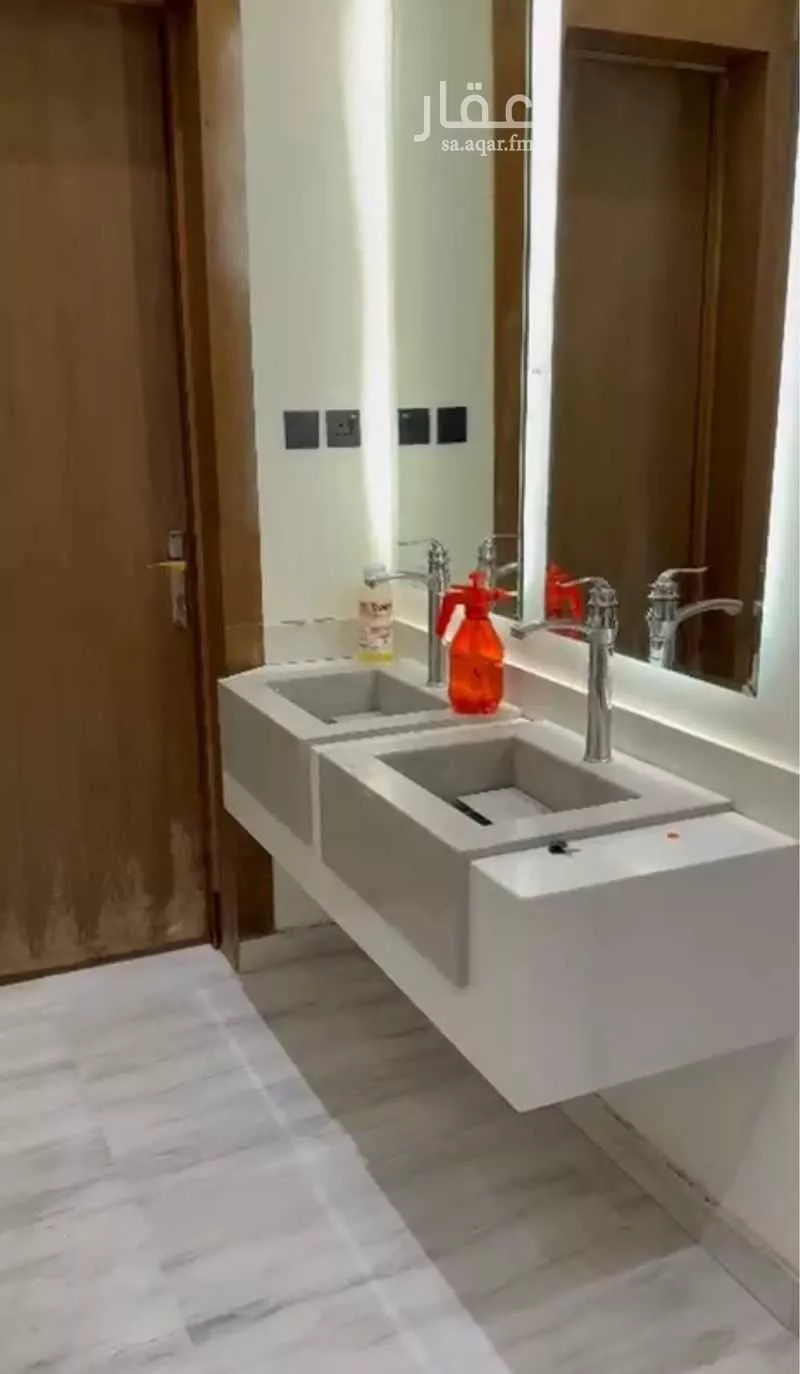 5 bedroom floor in Al Rimal 3
