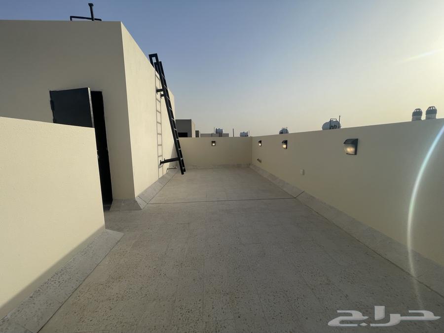 فيلا 5 غرف في الجنادرية 35