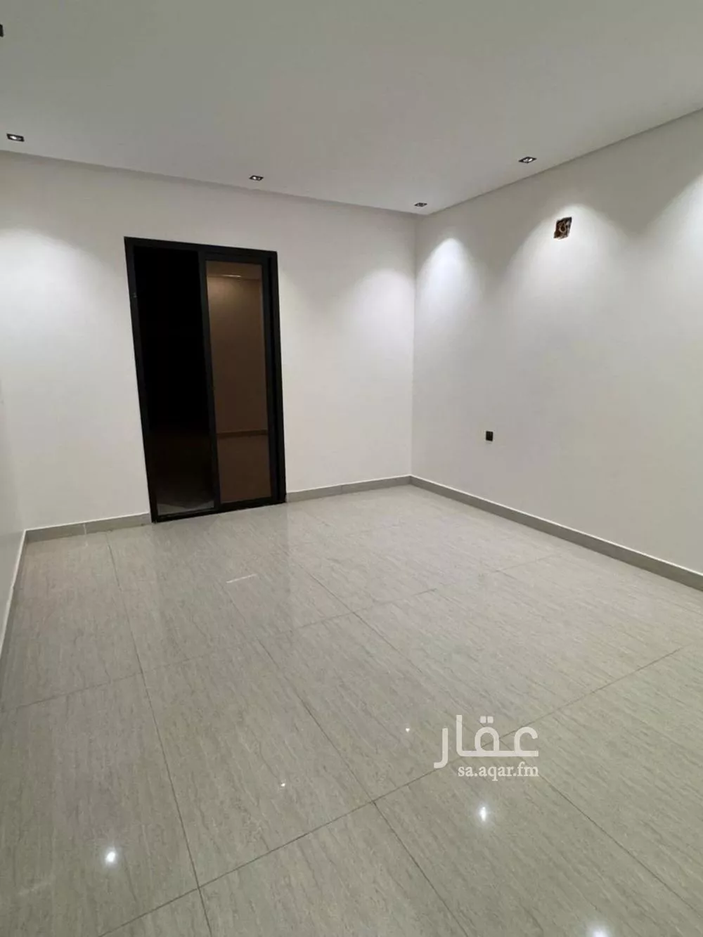 فيلا 5 غرف في طويق 2