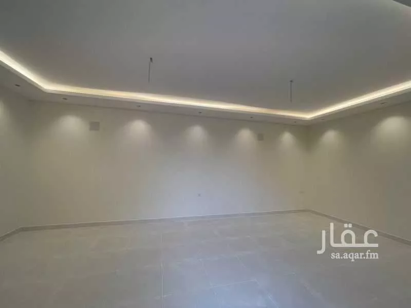 5 bedroom villa in Al Janadriyah 7