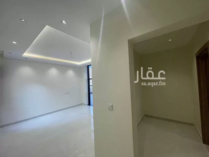 5 bedroom villa in Al Janadriyah 25