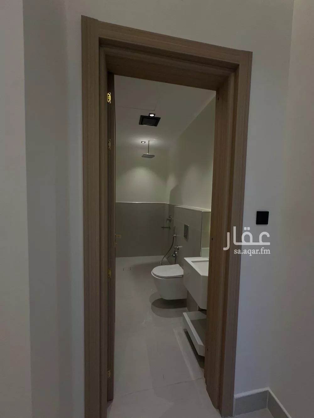 فيلا 6 غرف في المهدية 10