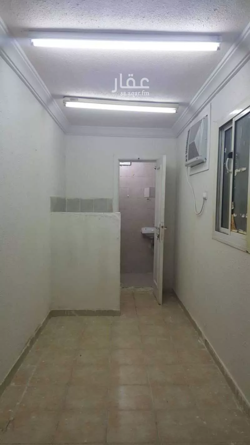 عمارة 651 م² في الواحة 2