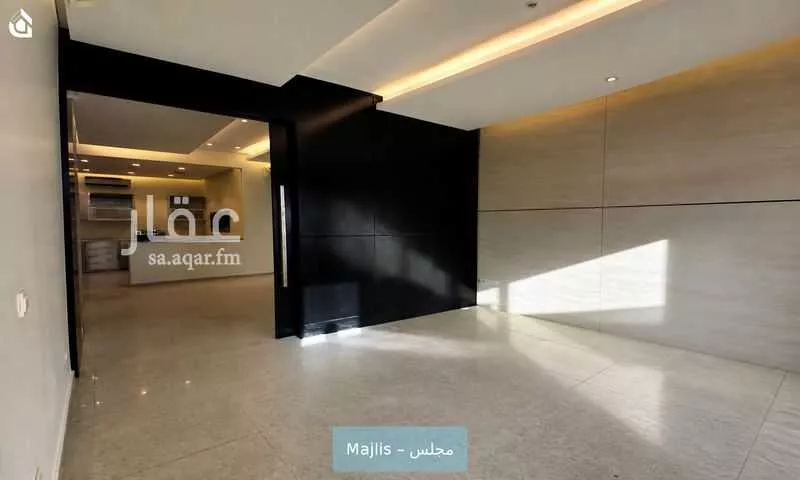 فيلا 4 غرف في العارض 5