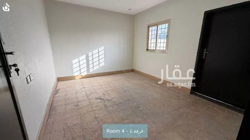 فيلا 4 غرف في العارض 12