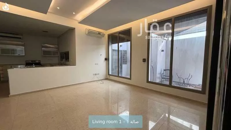 فيلا 4 غرف في العارض 18