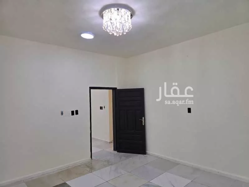 2 bedroom apartment in Al Rawdah 5
