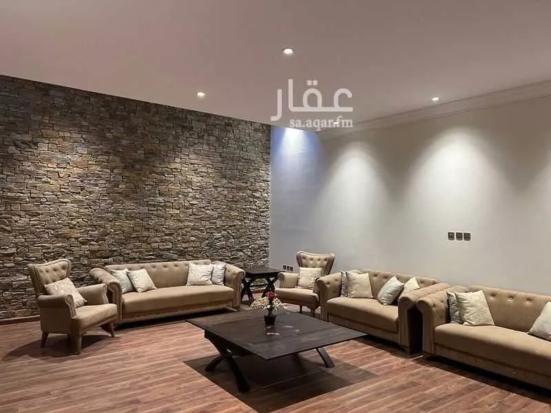 فيلا 4 غرف في عرقة 6